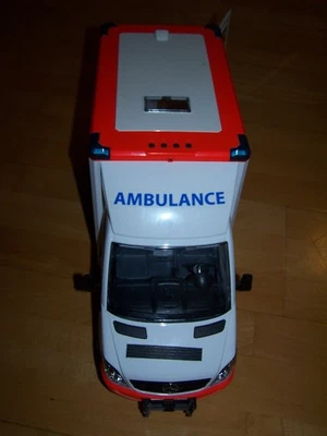 Mercedes-Benz Sprinter Krankenwagen M 1:16 von BRUDER, gebraucht - Bild 1 von 4