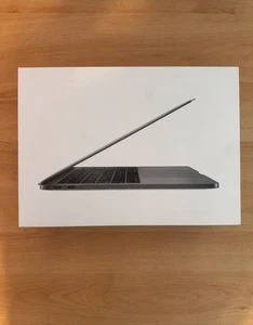 Macbook pro 13 inch 2017 16GB ram 256GB ssd und intel core i5 gen7 in OVP - Bild 1 von 12