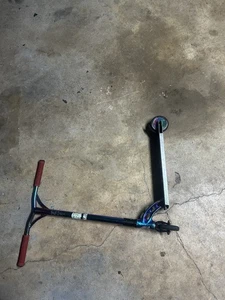 Mgp Scooter Oil Slick Custom Grip Tape And Custom Grips - Picture 1 of 8