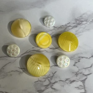 Bottoni da cucire artigianali in vetro vintage ceco nuovo vecchio stock 102-4 - Foto 1 di 5