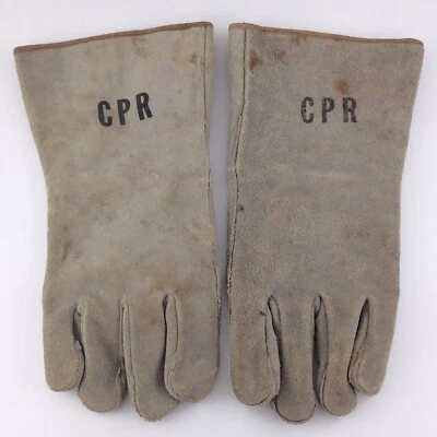 CPR Canada Pacific Railway Train Engineer Gloves W547 - Image 1 of 4