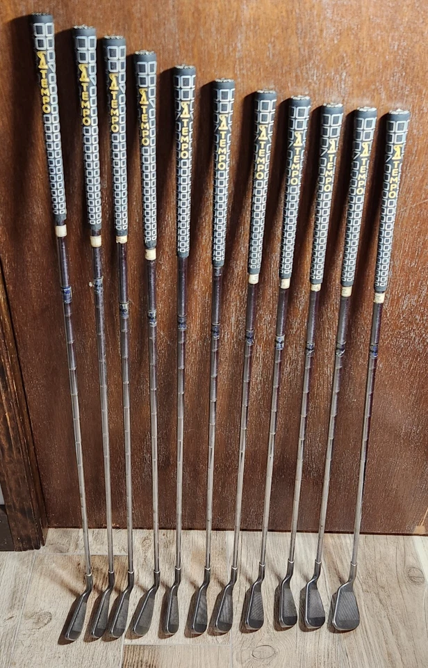 Juego de palos de golf PING EYE de hierro de punto negro patentado 1-SW para diestros de acero ZZ LITE Foto 1 de 4