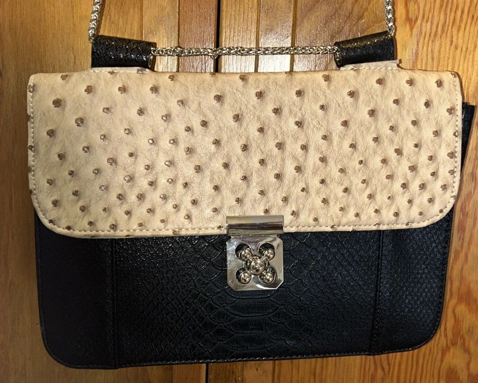 Cartera bandolera BIG BUDDHA de cuero metálica pequeña con correa de cadena para mujer Foto 1 de 4