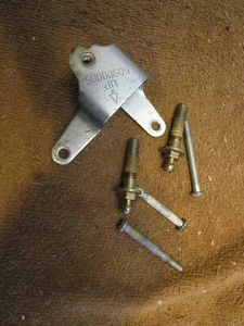 2015 Harley Davidson FLHX air cleaner cover mount breather bolts - Bild 1 von 1