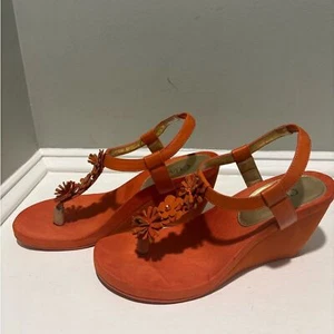 Chaps Orange Faux Suede Thong Flower Slip-In Wedge Sandals- size 9 - Picture 1 of 10