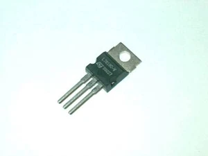 L7818CV - Spannungsregler TO220 +18V 1A ST - Bild 1 von 1