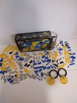 Mega Bloks Pro-Builder Collector Series Super Bike 9719 Replacement Parts 222 pc - Image 1 of 4