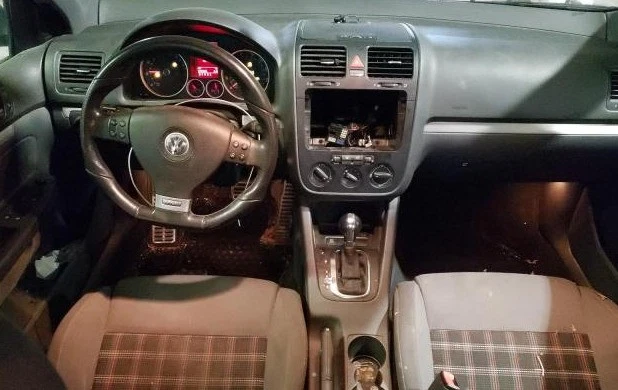 Bolsa de aire airbag volante conductor Volkswagen Jetta GLI 2008-2009 FABRICANTE DE EQUIPOS ORIGINALES Foto 1 de 4