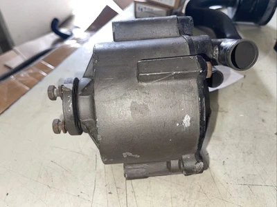 USED 1967 Ford Mustang Smog Pump (5696856) - Imagen 1 de 4
