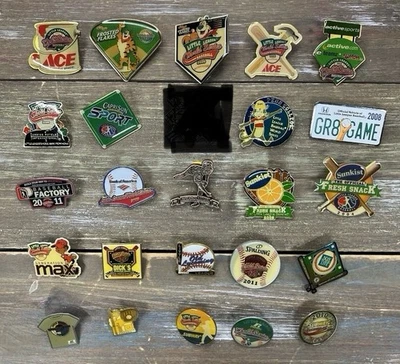 Lote 24 prendedores de béisbol diferentes de la Serie Mundial de Pequeñas Ligas LLWS VER FOTOS Foto 1 de 4