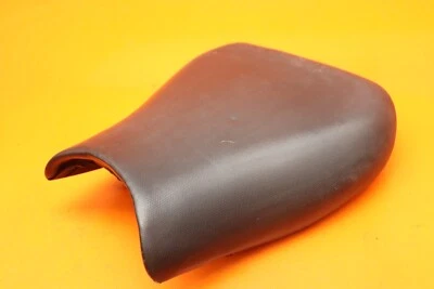 2001-2007 SUZUKI HAYABUSA OEM FRONT DRIVERS SEAT PAD SADDLE PILLION - Изображение 1 из 4