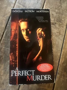 1998 A PERFECT MURDER staring Michael Douglas & Gwyneth Paltrow - VHS Movie - Foto 1 di 16