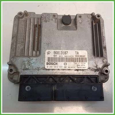 Centralina BOSCH 0281012695 OPEL ANTARA L07 2.0 110kw 96814427 Diesel 2007 - Immagine 1 di 4