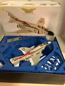 corgi 1:72 diecast airplanes F-4J Phantom " US Navy American Air Museum, Duxford - Picture 1 of 8