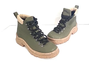 Thesus (Alice + Whittles) The Weekend Stiefel Vegan Damen Salbeigrün US 7,5 / EU 38 - Bild 1 von 13