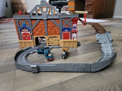 Juego Portátil Thomas El Tren Rescate De Isla Brumosa Desplegable PARTES FALTANTES Foto 1 de 4