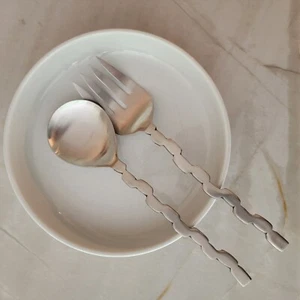 Shastra Puzzle geformt 2-teiliges Salatbesteck Set Servierlöffel und Gabel Metall - Bild 1 von 12