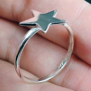 Joyería de anillo de plata de ley 925 con forma de estrella, talla M 1/2-Reino Unido, 6,75-Estados Unidos - Imagen 1 de 6