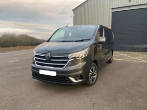 BRAND NEW 2024 74 REG RENAULT TRAFIC EXTRA SPORT AUTO CREWVAN 170PS EURO 6.3 - Picture 1 of 24