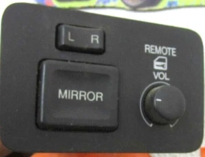 92 93 94 95 96 LEXUS ES300 POWER DOOR MIRROR SWITCH REMOTE VOL BUTTON - Picture 1 of 1