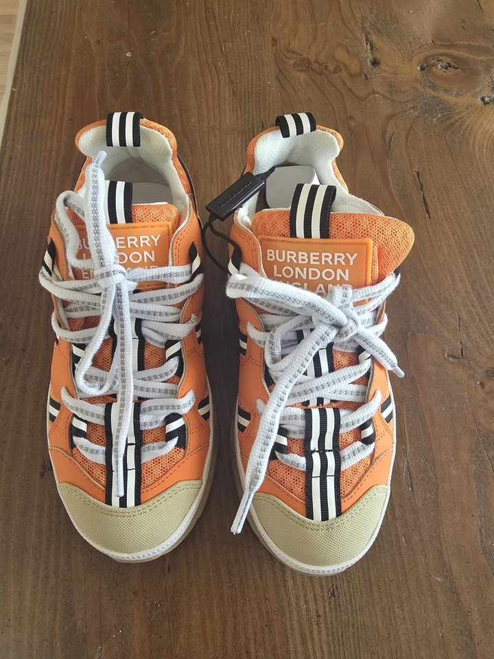 Zapatos de cuero para niños Burberry talla 12,5/30 Foto 1 de 4