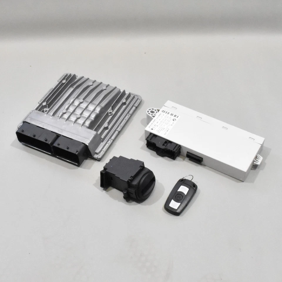 06-07 BMW E60 525i 530i DME ECU CAS 2 Ignition Switch Key 7561817 MSV70 - Image 1 of 4