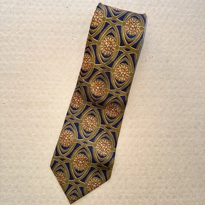 Винтажный Austin Reed шелковый галстук коллекционеров международный английский церкви окна - Изображение 1 из 4