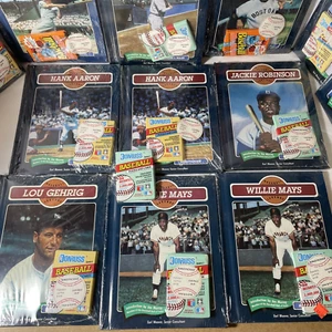 Huge Lot Baseball Legends Chelsea House Books & 17 Series 1 and 2 Cards Donruss - Picture 1 of 21