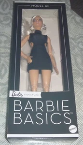 Mattel 2025 Barbie Basics Model 02 Signature Platinum Blonde Barbie Basics Puppe - Bild 1 von 9