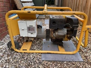 CROMMELINS Subaru Motor 8kw Rated Generator Single-Phase Petrol. Always Serviced - Picture 1 of 10