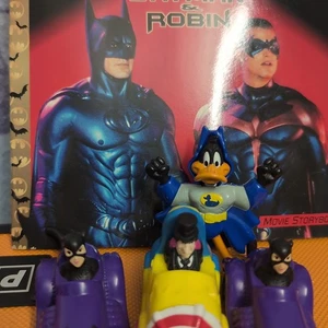 Vintage Batman 1990's Toys And Golden Books Robin Penguin Catwoman Daffy Duck DC - Picture 1 of 22