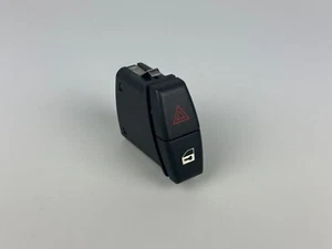 BMW 5 Series E60 E61 Front Center Hazard Warning Lock Unlock Control 6919506 - Bild 1 von 4
