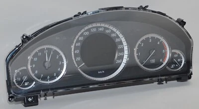 Speedometer Mercedes W212 E200 Tachometer Diesel A2129005003 Original - Image 1 of 4