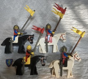 LEGO 6080 Castle Over 100 Parts No Box See Description & Pics