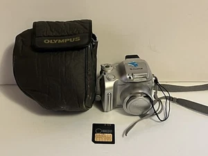 Fujifilm FinePix 2800 Zoom Digital Camera Silver 2.0 MP 6x Optical Zoom - Picture 1 of 6