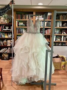 Quinceanera Dress - Morilee - Ivory Gold- US 12