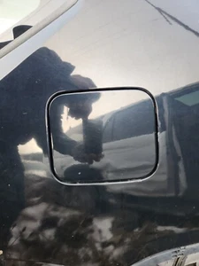 04 05 05 06 07 09 Genuine OEM Toyota Prius Fuel Filler Door Black Color 2O2 Code - Picture 1 of 1