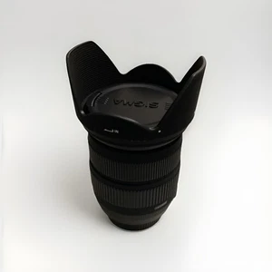 Sigma 18-200mm F3.5-6.3 DC Macro OS HSM all-in-one Zoom lens (Nikon F Mount) - Picture 1 of 8