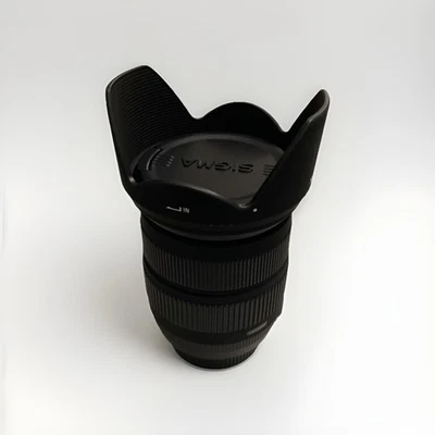 Sigma 18-200mm F3.5-6.3 DC Macro OS HSM all-in-one Zoom lens (Nikon F Mount) - Image 1 of 4