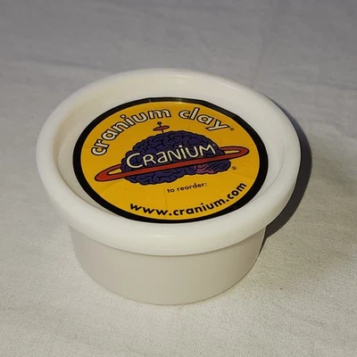 Repuesto de cráneo contenedor de arcilla vacío solo 2002 de colección juego de mesa familiar Foto 1 de 3