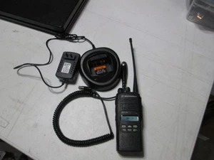 Motorola HT1250 radio w bardzo dobrym stanie - Zdjęcie 1 z 22
