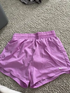 girls clothes - Picture 1 of 2