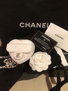 New CHANEL 22S Mini Heart Vanity Necklace Bag White Lambskin Leather bag Vanity