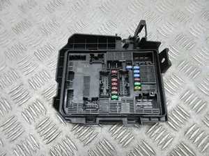 2021 DACIA SANDERO SWAY LPG TCE 1L PET  FUSE BOX COMFORT 284C02176R - Afbeelding 1 van 9