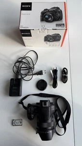 Sony Cyber-shot DSC-HX400V 20.4 MP Digitalkamera 2x Akku mit Zubehörpaket - Bild 1 von 1