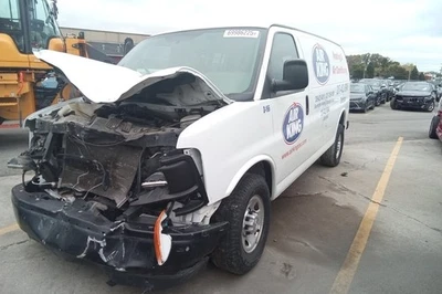 2017 Chevrolet Express 2500 Van 6.0L Engine Motor OEM 120K Miles - LKQ436744679 - Image 1 of 4