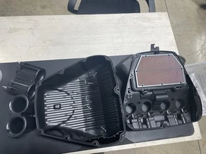 CAJA DE AIRE USADA OEM 2022 SUZUKI HAYABUSA TODOS LOS ARTÍCULOS INCLUIDOS - Imagen 1 de 14