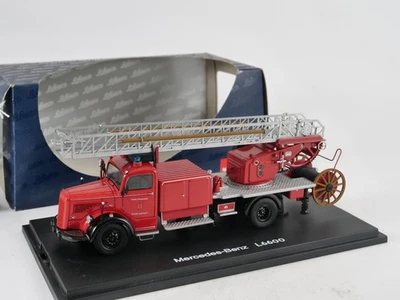 Schuco 1/43 Mercedes Benz L6600 Pompieri Camion N°03091 - Immagine 1 di 4