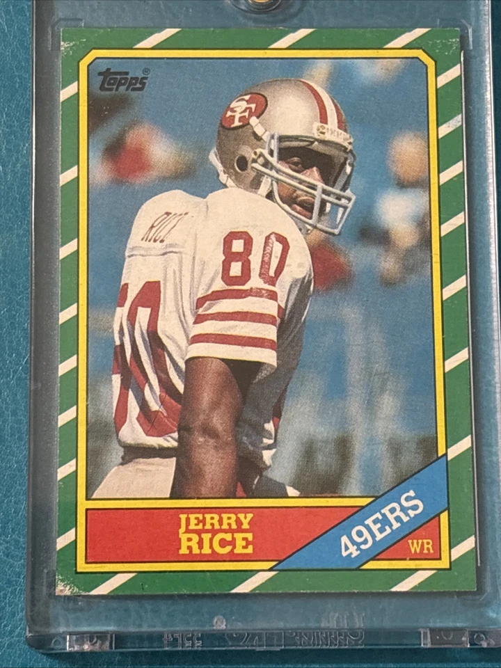 Tarjeta de novato 1986 Topps Football #161 Jerry Rice RC San Francisco 49ers Salón de la fama Foto 1 de 2