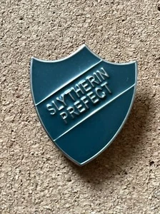 Official Harry Potter Slytherin Prefect Pin - Picture 1 of 2
